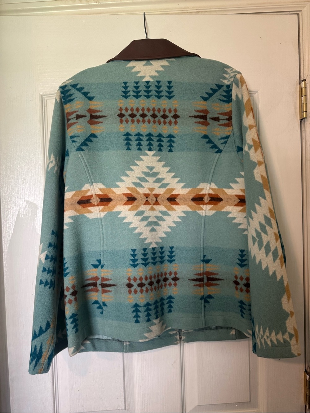 Pendleton Light Blue Jacket with Brown Leather Label - Picture 2 of 7